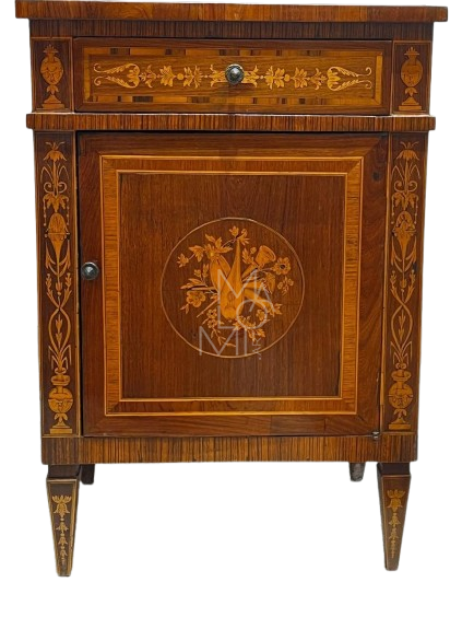 Neoclassicism in Lombard Cabinet making