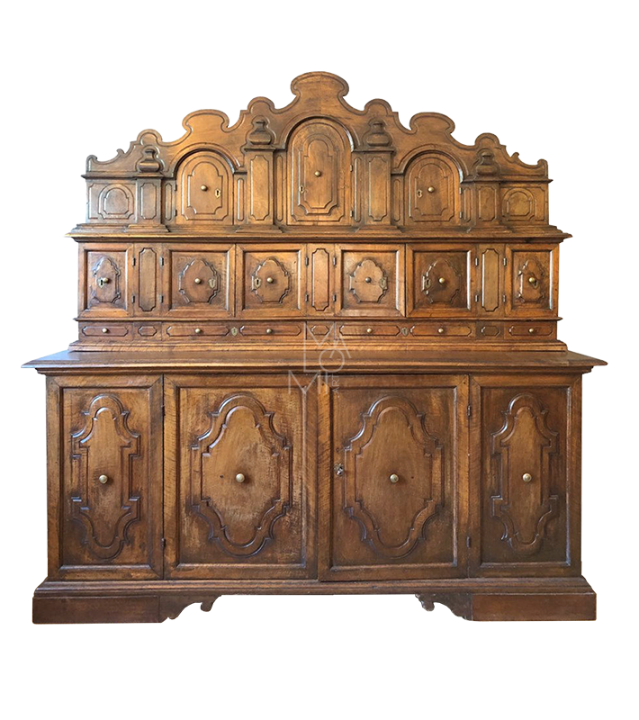 Credenza da palazzo a forma di Cattedrale