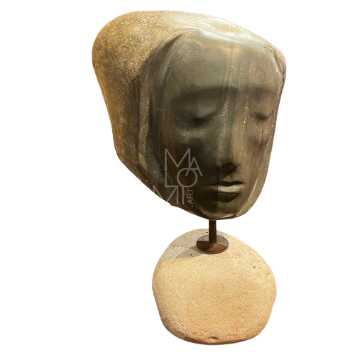 Scultura giovanile in pietra di fiume di Guido Moretti: analisi e storia